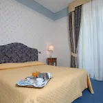Ξενοδοχείο Nuovo Rebecchino 3*