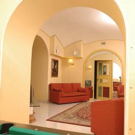 Nuovo Rebecchino 3* Neapol