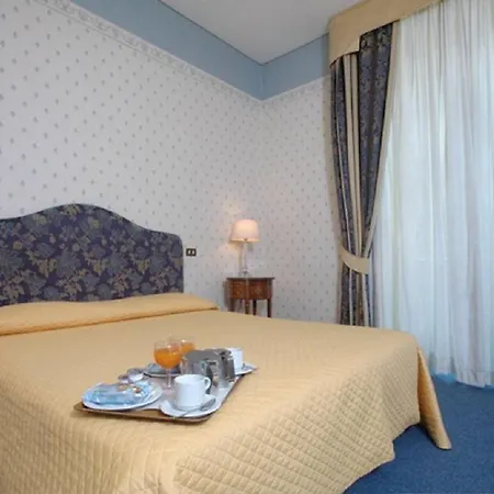 Hotel Nuovo Rebecchino 3*