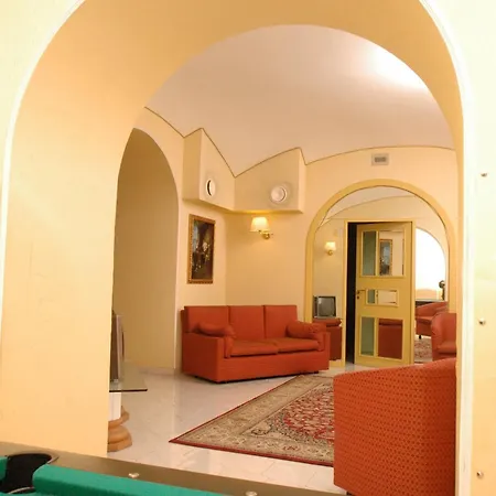 Nuovo Rebecchino 3* Neapol