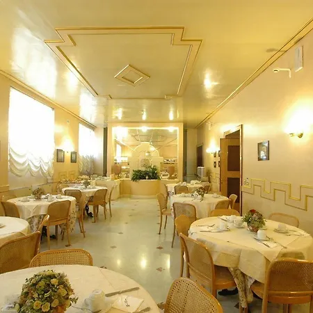 Nuovo Rebecchino מלון